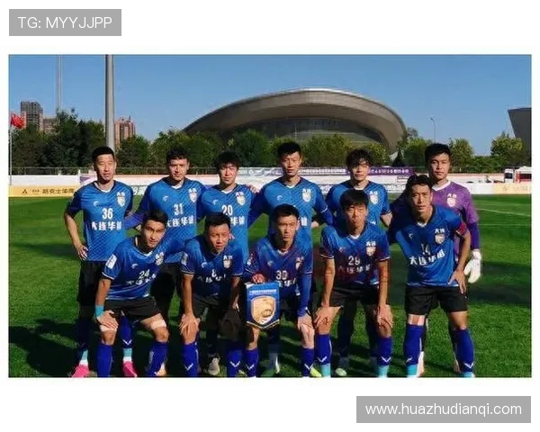 沧州雄狮全力冲击赛季胜利巅峰鏖战激燃再现绿茵荣耀争锋