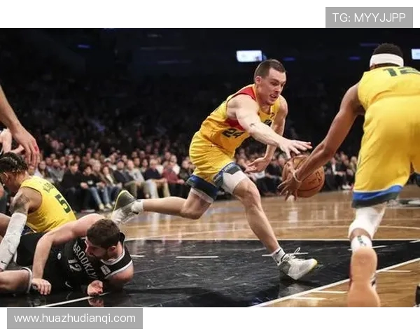 布鲁克洛佩斯:从NBA巨星到篮球战术的多面手